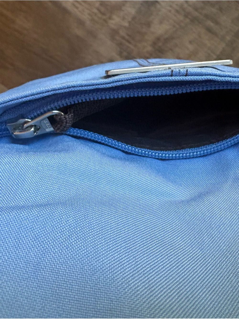 Ariat Blue Sling Crossbody Bag with Brown Strap - Picture 6 of 6